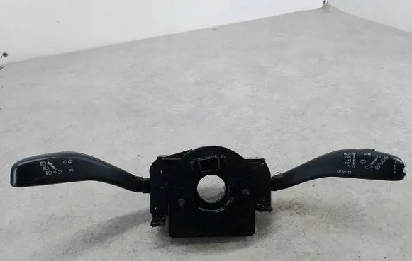 Skoda Fabia Mk2 (5J) Wiper turn signal indicator stalk/switch 6Q0953503EE