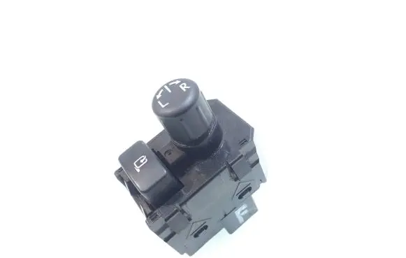 Toyota GT 86 Wing mirror switch 83061CA000