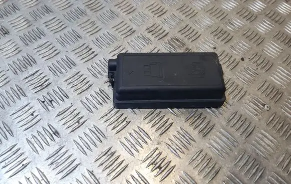 Mini One - Cooper Coupe R56 Fuse box cover 9240946 924094601