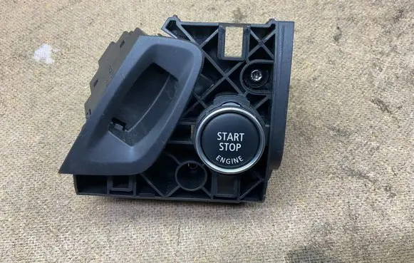BMW X5 E70 Engine start stop button switch 696671408 10862510 70P103704