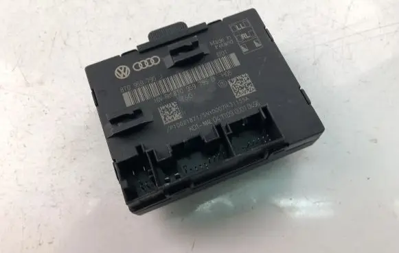 Audi A5 8T 8F Other control units/modules 8T0959795J