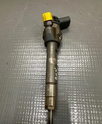 BMW 5 F10 F11 Fuel injector 8506548