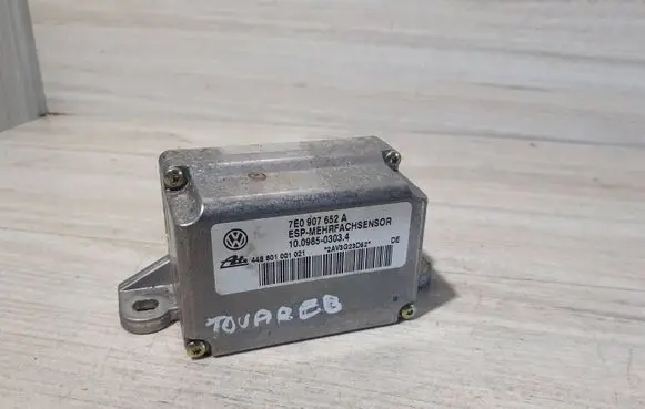 Volkswagen Touareg I ESP acceleration yaw rate sensor 7E0907652A 448801001021 10098503034