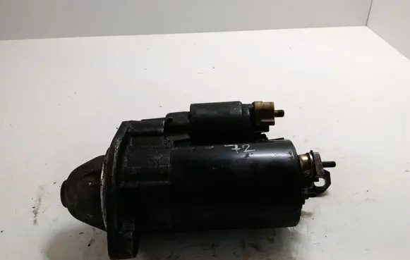 Audi A4 S4 B5 8D Starter motor 06B911023 0001107073