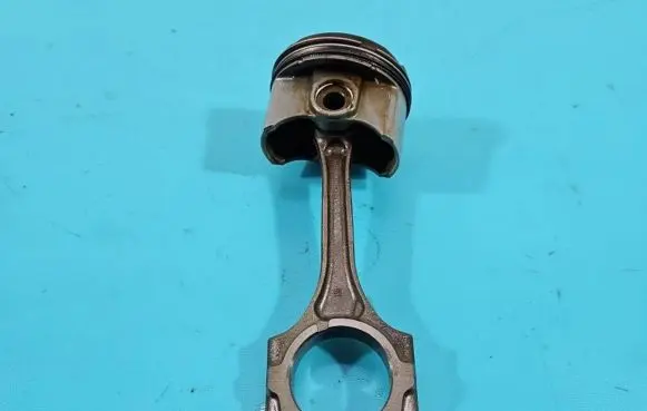 Toyota Auris 150 Piston 1ZR IMPRK1379220