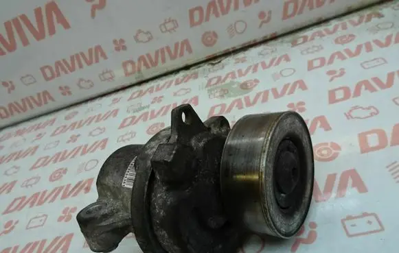 Mitsubishi Outlander Timing belt tensioner 