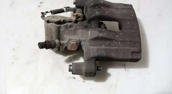 Opel Vectra C Rear brake caliper