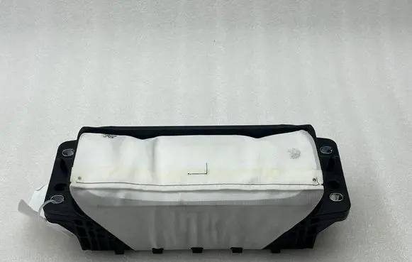 Audi Q2 - Passenger airbag 81A880204E
