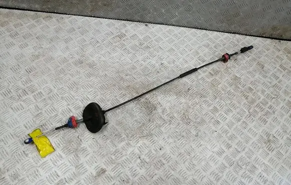Peugeot 207 CC Gear shift cable linkage 