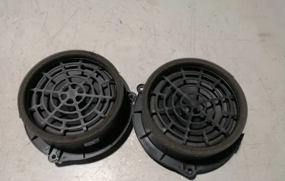 Audi A6 S6 C7 4G Rear door speaker 4G1035411