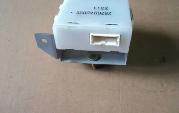 Nissan Primera Other control units/modules 28260AU000