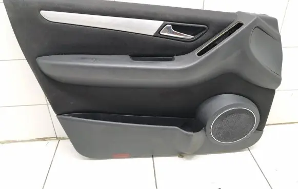 Mercedes-Benz B W245 Front door card panel trim A1697201570 3295059F04000 4407170