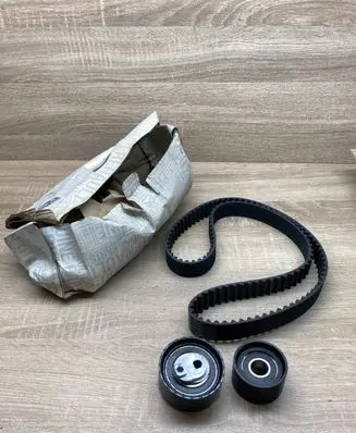 Renault Laguna II Timing belt 130C11321R 08F013D
