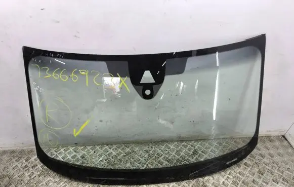 Audi A3 8Y Front windscreen/windshield window 