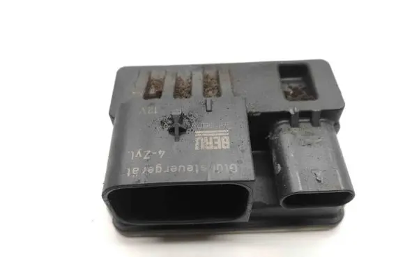 BMW 5 F10 F11 Glow plug pre-heat relay 781085603