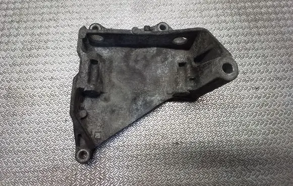 Generator/alternator bracket