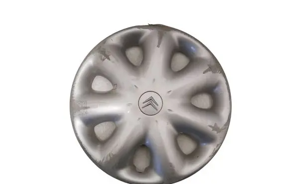 Citroen Xsara Picasso R15 wheel hub/cap/trim 9634799780