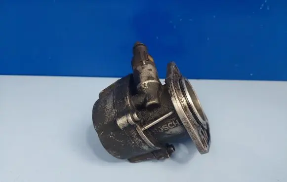 Peugeot 406 Vacuum pump D75N D75N1C0707F