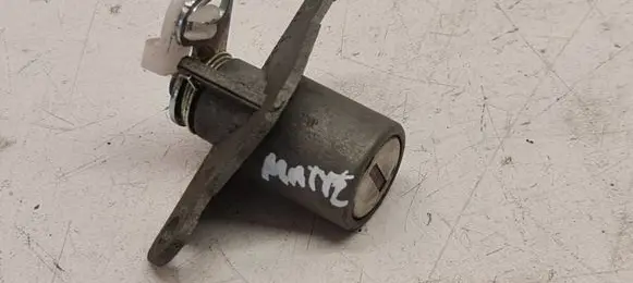 Chevrolet Matiz Tailgate exterior lock M200