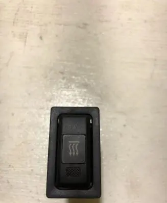 Toyota Corolla Verso AR10 Seat heating switch 153261
