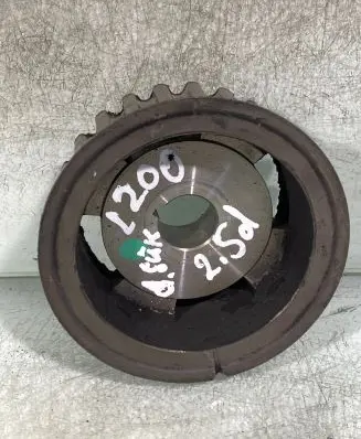 Mitsubishi L200 Fuel pump gear (pulley) 