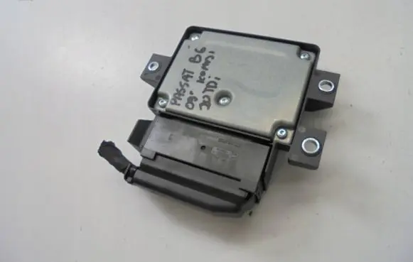Volkswagen PASSAT B6 Hand brake control module 3C8907801C 17358501A GN00061994T