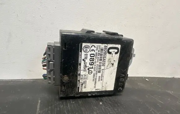Subaru Forester SG Immobilizer control unit/module 88205SA030 X1T19091M 97RI010649