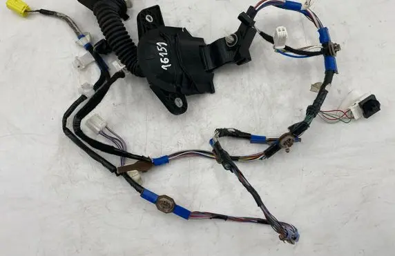 Toyota Corolla E210 E21 Front door wiring loom 821520ZK30