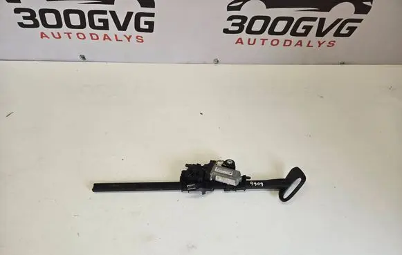 Mercedes-Benz C W205 Seat belt adjustment motor A2058600182