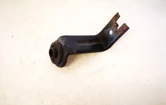 Toyota Avensis T270 Radiator mount bracket