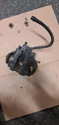 Mercedes-Benz E W211 Rear brake caliper