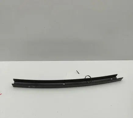 BMW X6 G06 Rear door window/glass frame 7446213