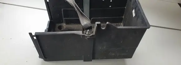 Ford Focus Battery box tray 