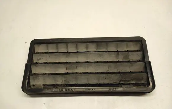 Ford F150 Quarter panel pressure vent HC3B25280B62AE