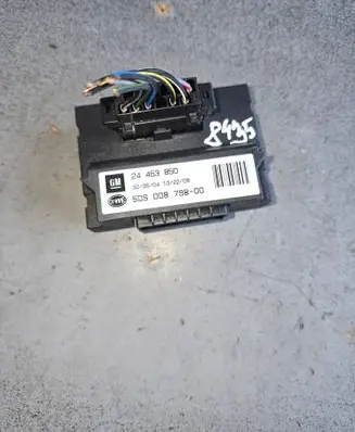 Opel Zafira B Tow bar trailer control unit/module 24453850 5DS00879800
