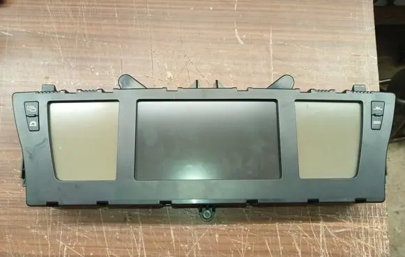 Speedometer (instrument cluster)