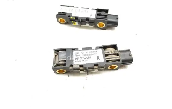 Nissan Almera Tino Airbag deployment crash/impact sensor 98830AY000 0285003019