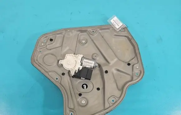 Skoda Octavia Mk2 (1Z) Rear door window regulator with motor 5K0959704A IMPRK1526794