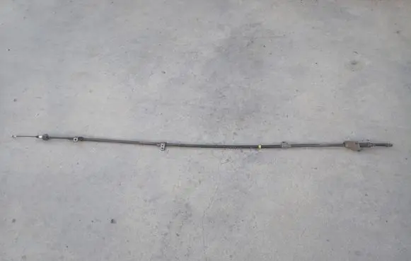 KIA Sportage Handbrake/parking brake wiring cable 