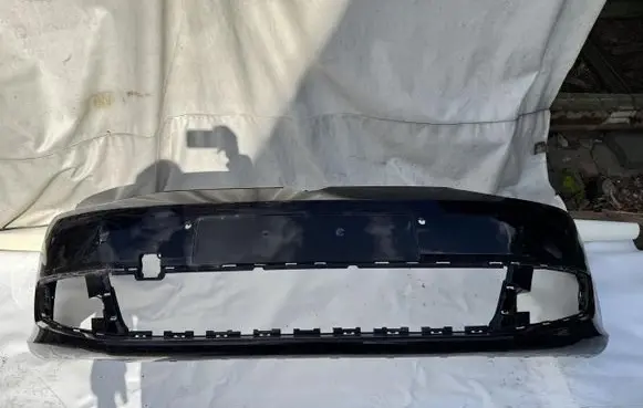 Volkswagen Sharan Front bumper