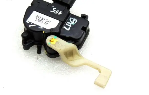 Chrysler Grand Voyager V Sliding door latching motor K05109584AA 05109584AA