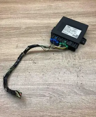 Ford Focus Comfort/convenience module 98AG15K600DE 5WK48823 Withplug