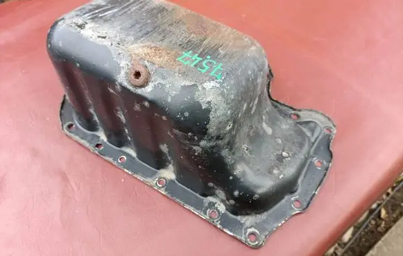 Skoda Fabia Mk2 (5J) Oil sump 03D103602C