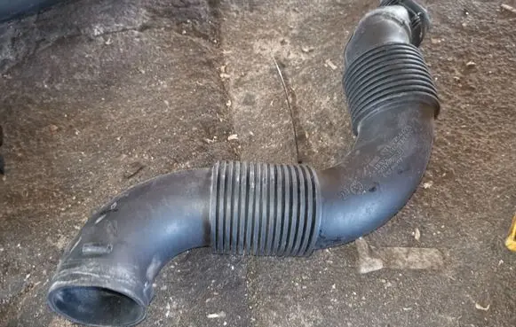 Mini One - Cooper Coupe R56 Air intake hose/pipe 2754424