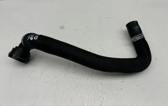 Volvo S60 Engine coolant pipe/hose 31474863
