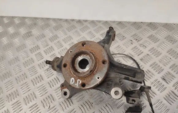 Citroen DS5 Front wheel hub