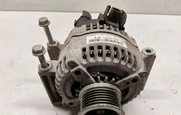 Opel Insignia B Generator/alternator AJ513587304 MS1042118550 13587304
