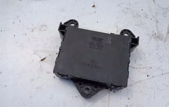 Toyota Prius (XW20) Door control unit/module 8865047051