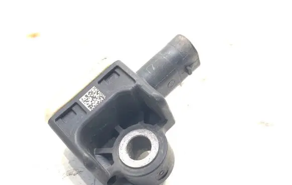 Mercedes-Benz ML W166 Airbag deployment crash/impact sensor A1668210151