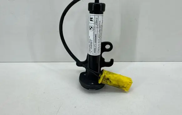 BMW 5 F10 F11 Bonnet Pedestrian Airbag Actuator 0589P1000095